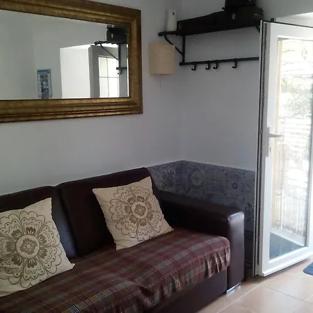 بيت للعطل Hillhouse Gradil