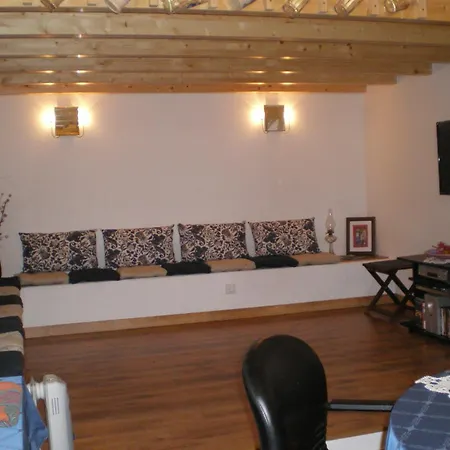 בית נופש Hillhouse *