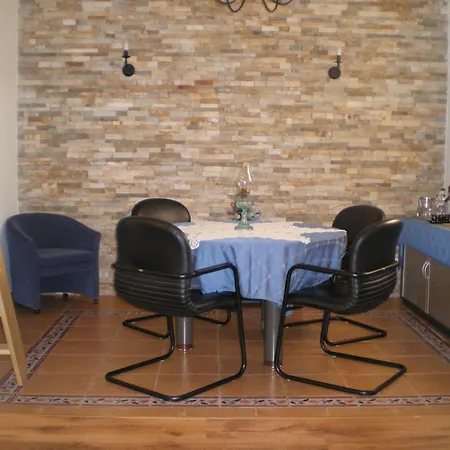 Hillhouse בית נופש